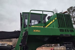 2015 John Deere 335D  Log Loader